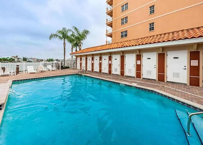 Luxury 5 Star Waterfront 3 Bdr 2 Bath Pool Hot-tub Panoramic Gulf And Intracoastal Waterway Views