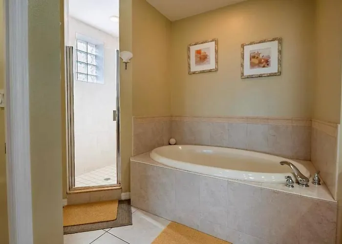 Luxury 5 Star Waterfront 3 Bdr 2 Bath Pool Hot-tub Panoramic Gulf And Intracoastal Waterway Views * Clearwater Beach
