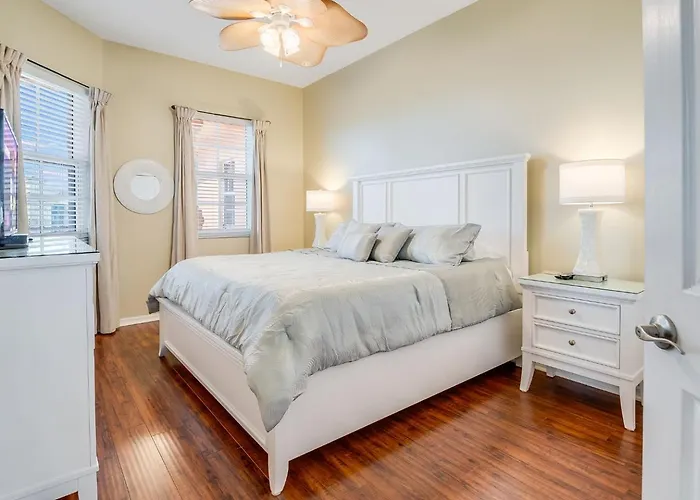 Luxury 5 Star Waterfront 3 Bdr 2 Bath Pool Hot-tub Panoramic Gulf And Intracoastal Waterway Views *